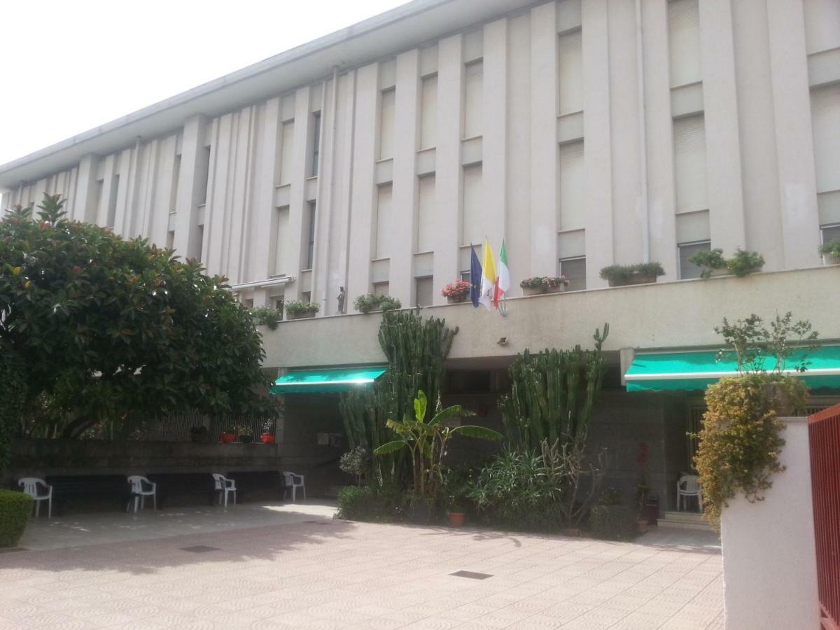Centro Giovanile Padre Minozzi Policoro Bagian luar foto