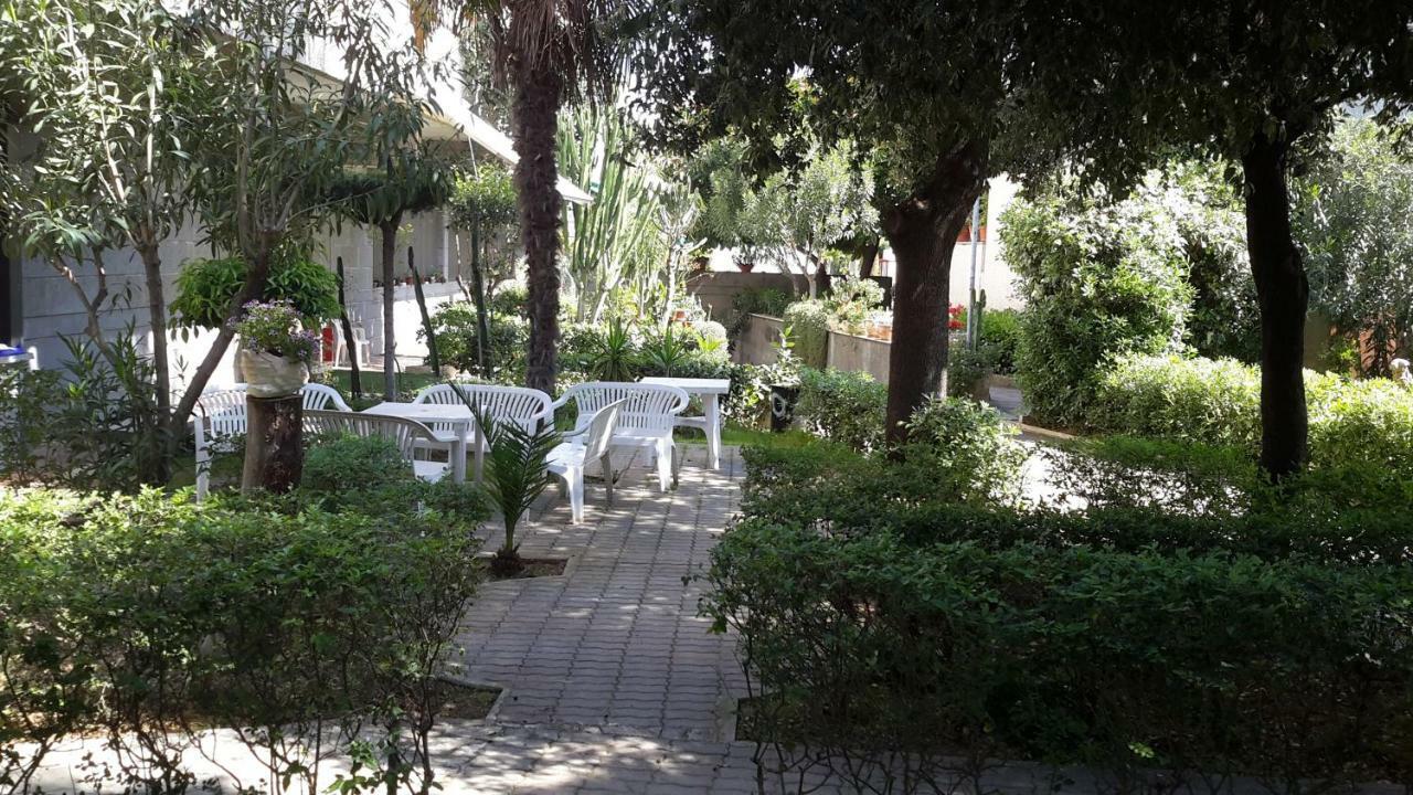Centro Giovanile Padre Minozzi Policoro Bagian luar foto